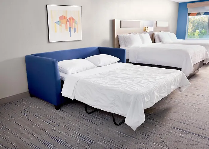 Holiday Inn Express & Suites Hawthorne - Elmsford North By Ihg